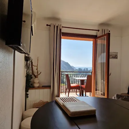 T2 Vue & Montagne Apartmán *